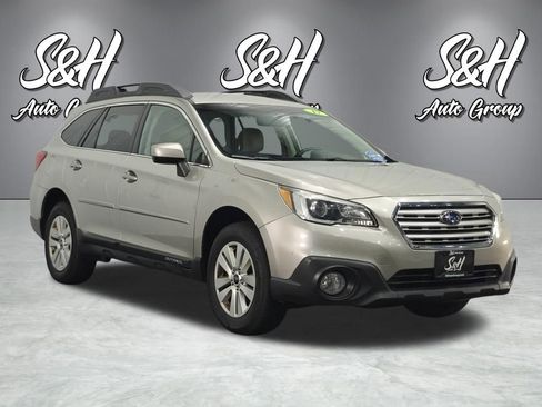 Used 2017 Subaru Outback 2.5i Premium AWD/4WD image 2