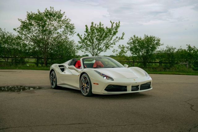 Used 2017 Ferrari 488 Spider RWD image 31