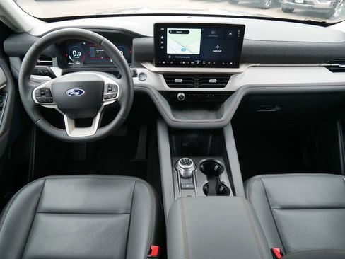 New 2026 Ford Explorer Active w/ Active Comfort Package AWD/4WD image 16