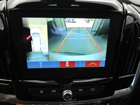 Used 2019 Chevrolet Traverse Premier w/ LPO, Blackout Package AWD/4WD image 15