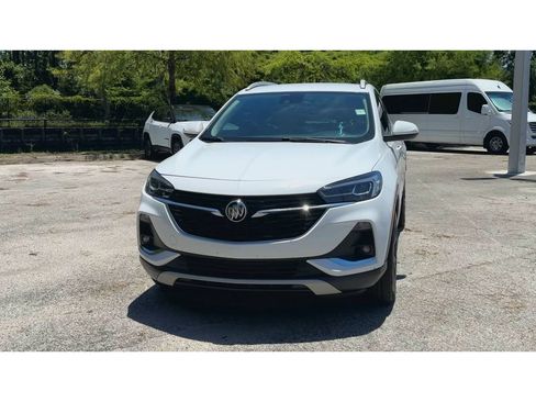 Used 2021 Buick Encore GX Essence FWD image 3
