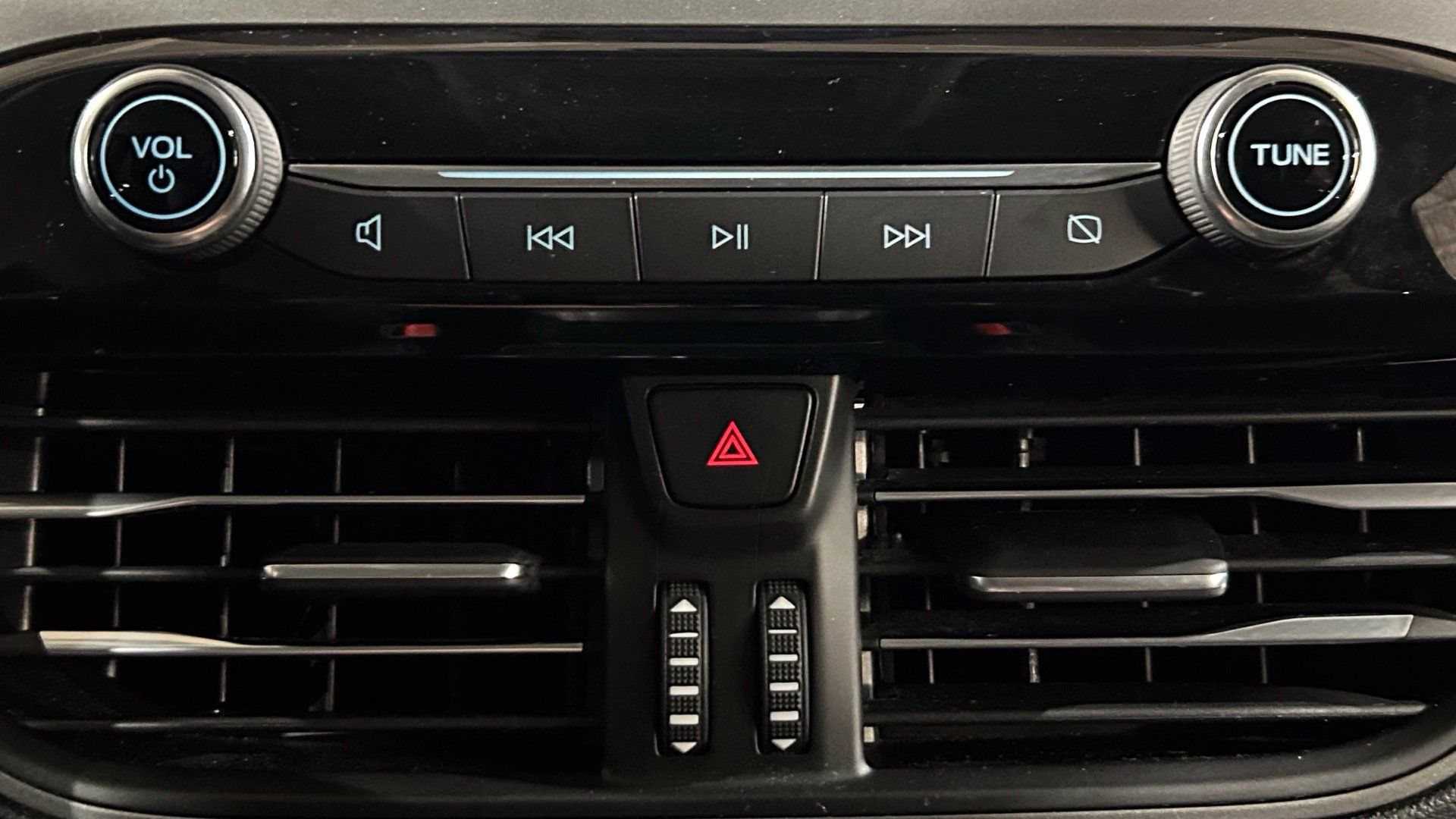 Used 2024 Ford Escape Active AWD/4WD image 74