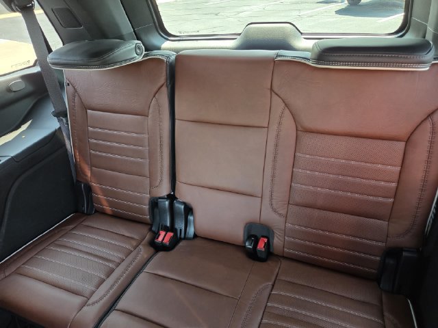 Used 2023 GMC Yukon Denali Ultimate AWD/4WD image 22