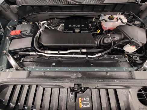 Used 2026 Chevrolet Silverado 1500 LT AWD/4WD image 8