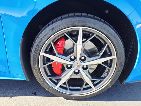 Used 2022 Chevrolet Corvette Stingray Premium Conv w/ Z51 Performance Package image 18