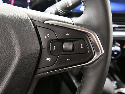 Used 2025 Chevrolet Trax ACTIV image 21