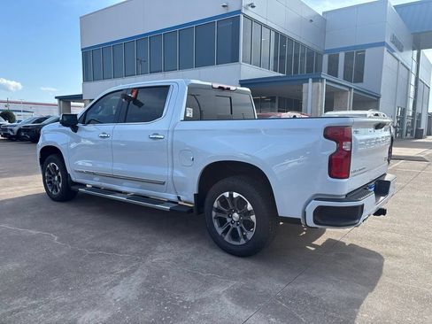 New 2026 Chevrolet Silverado 1500 High Country AWD/4WD image 14