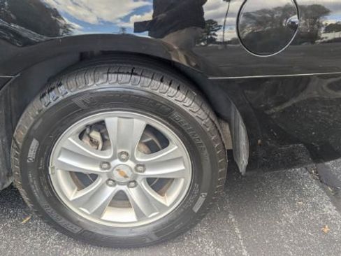 Used 2015 Chevrolet Impala LS image 10