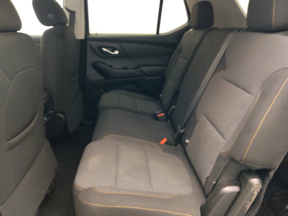 Used 2021 Chevrolet Traverse LS FWD image 18