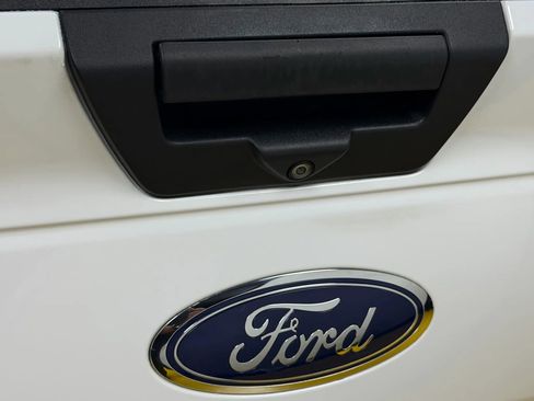 Used 2018 Ford F150 XLT image 12