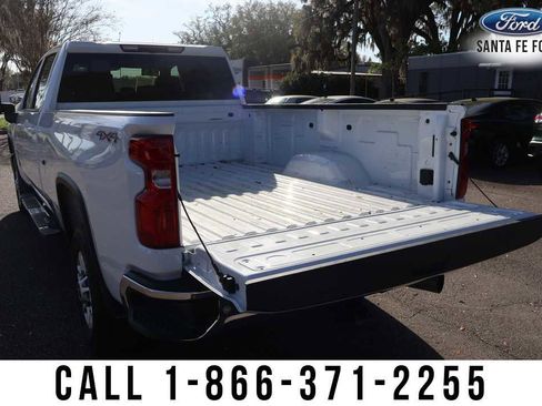 Used 2025 Chevrolet Silverado 2500 LT w/ Safety Package image 7