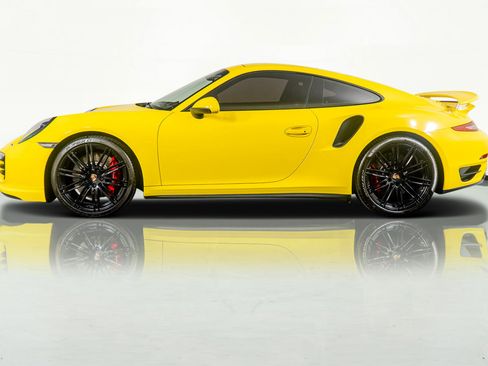 Used 2015 Porsche 911 Turbo w/ Sport Chrono Package image 17