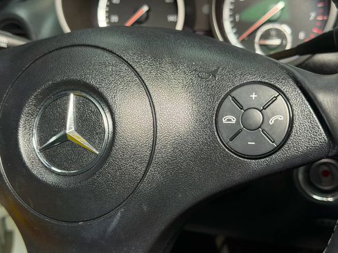 Used 2010 Mercedes-Benz SLK 300 image 30