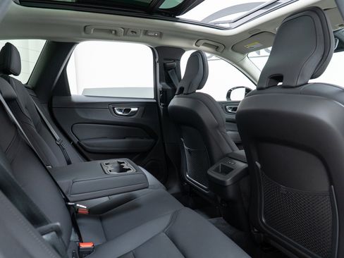 New 2026 Volvo XC60 B5 Plus w/ Climate Package image 23