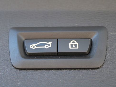 Used 2019 BMW X1 xDrive28i w/ Convenience Package image 11