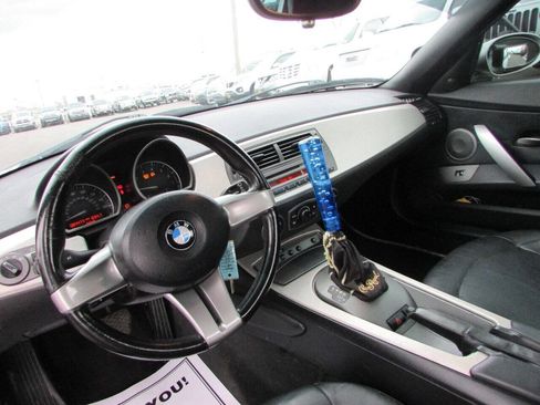 Used 2003 BMW Z4 2.5i image 17