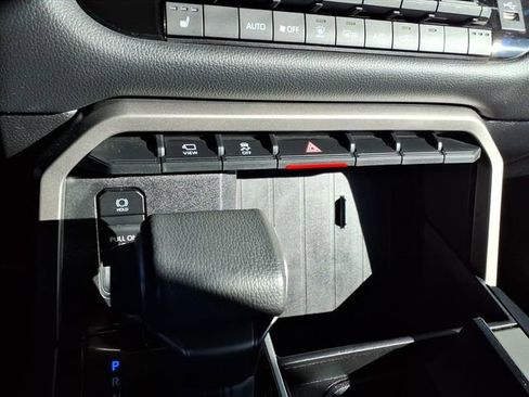 Used 2025 Toyota Sequoia SR5 image 21