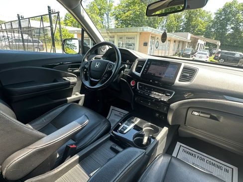 Used 2016 Honda Pilot Touring image 34