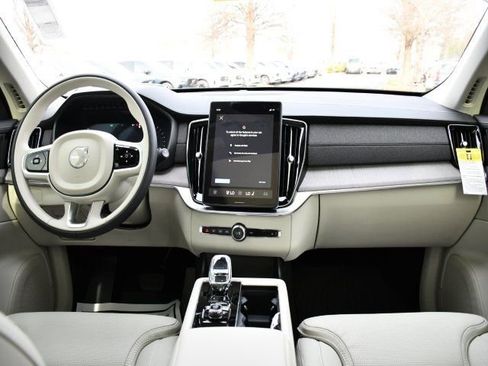 New 2026 Volvo XC90 B6 Ultra w/ Protection Package AWD/4WD image 18
