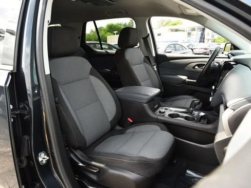 Used 2018 Chevrolet Traverse LT image 21