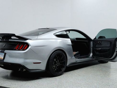 Used 2020 Ford Mustang Shelby GT350 w/ Technology Package image 11