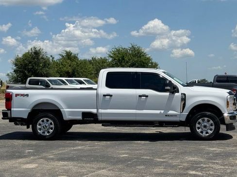 Used 2024 Ford F350 XLT w/ 360-Degree Camera Package AWD/4WD image 2