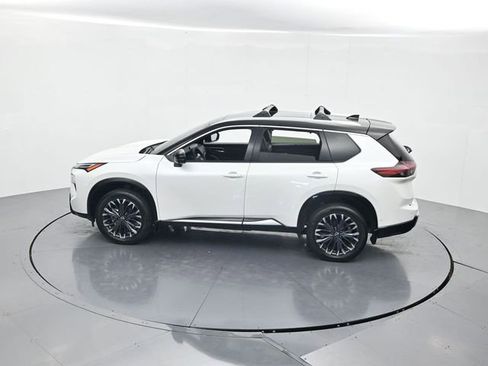 Used 2025 Nissan Rogue Platinum w/ Platinum Premium Package FWD image 47