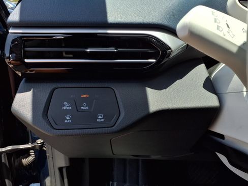 Certified 2023 Volkswagen ID.4 Pro S RWD image 13