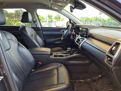 Used 2021 Kia Sorento EX FWD image 19