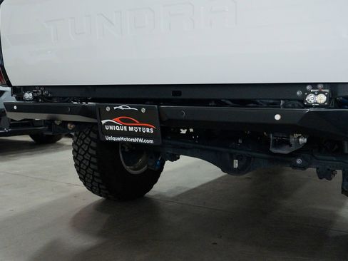 Used 2024 Toyota Tundra Limited image 9