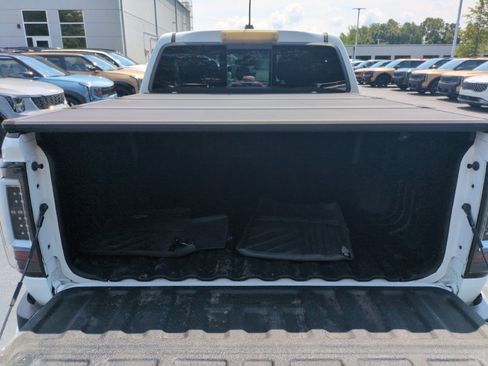 Used 2018 Chevrolet Colorado LT w/ Redline Special Edition RWD image 24