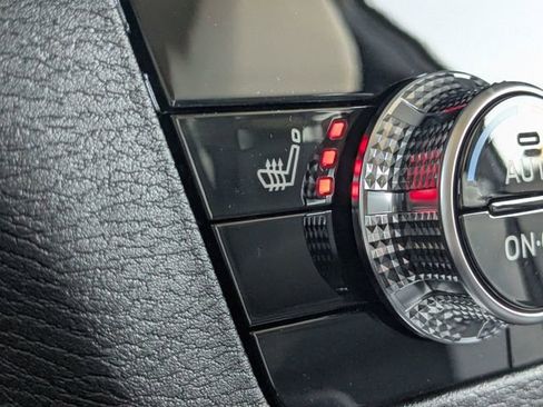 New 2026 Mitsubishi Outlander SE FWD image 24