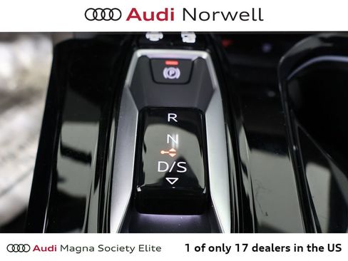 Used 2025 Audi Q5 Premium Plus AWD/4WD image 4