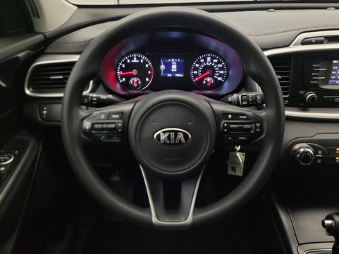 Used 2017 Kia Sorento FWD image 22