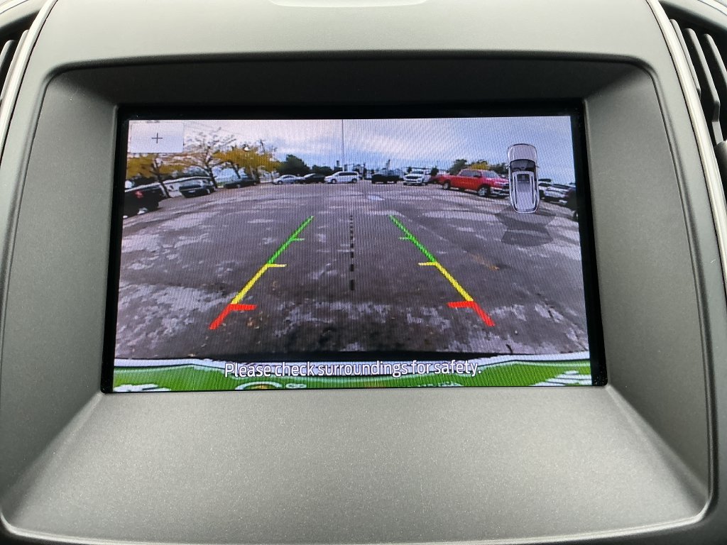 Used 2020 Ford Edge SEL w/ Cold Weather Package AWD/4WD image 22