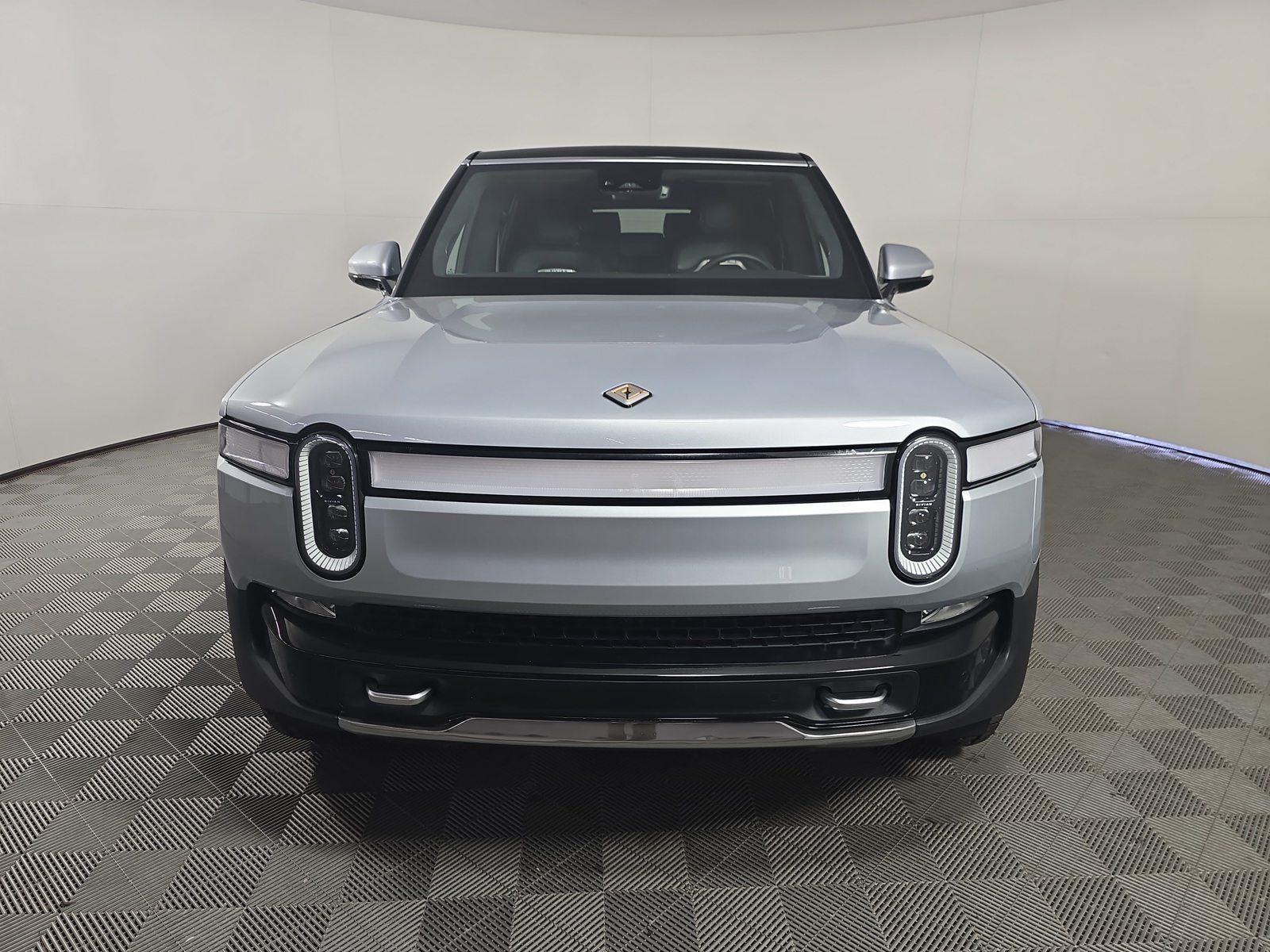Used 2023 Rivian R1S Adventure Quad AWD/4WD image 8