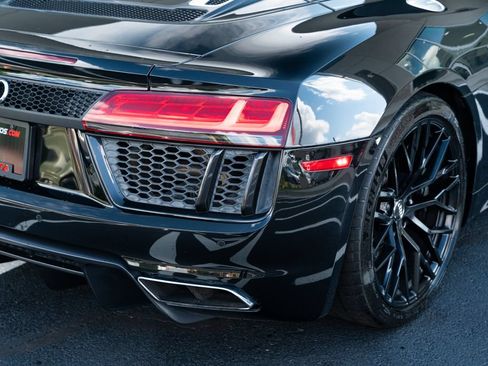 Used 2018 Audi R8 V10 AWD/4WD image 13