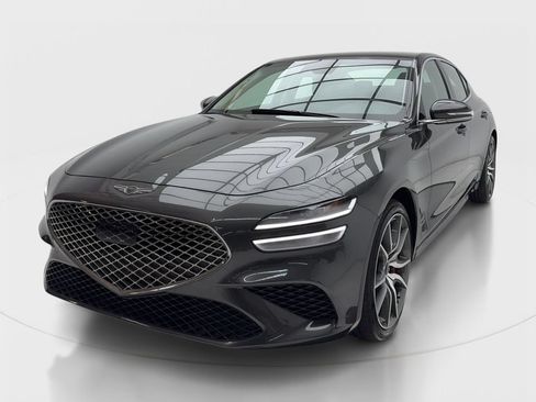 Used 2025 Genesis G70 2.5T RWD image 4