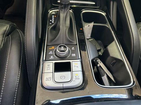 Used 2022 Kia Telluride SX w/ SX Prestige Package image 52