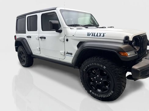 Used 2023 Jeep Wrangler Unlimited AWD/4WD image 12