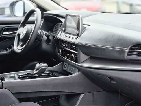 Certified 2024 Nissan Rogue SV image 13