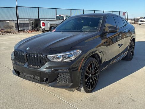 Used 2022 BMW X6 M50i w/ Executive Package image 1