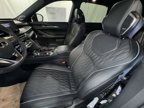Certified 2026 INFINITI QX60 Autograph w/ Dark Cargo Package image 13