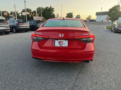 Used 2022 Honda Civic Sport image 5