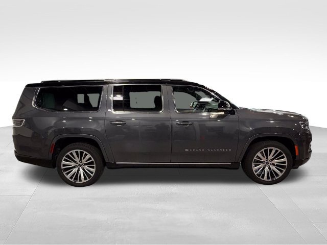 Used 2024 Jeep Grand Wagoneer L Series III AWD/4WD image 4