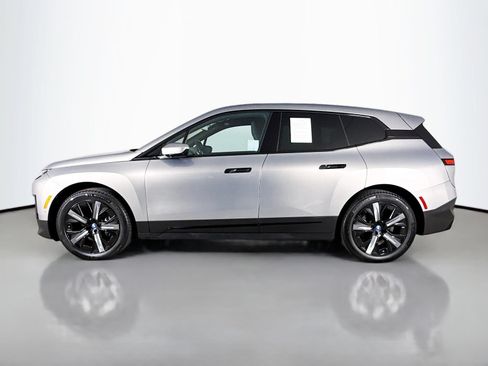 Certified 2024 BMW iX xDrive50 w/ Convenience Package AWD/4WD image 4