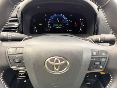 Used 2026 Toyota Camry SE image 18