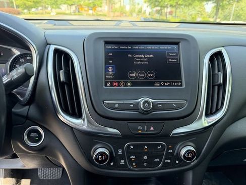 Used 2022 Chevrolet Equinox LT w/ Driver Convenience Package FWD image 20