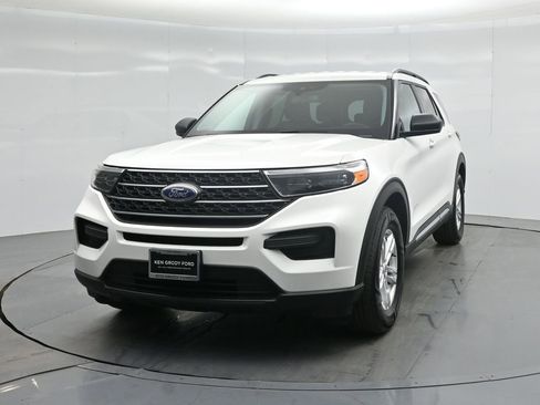 Certified 2022 Ford Explorer XLT image 58