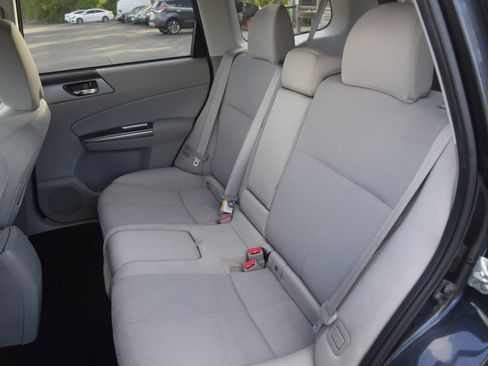 Used 2012 Subaru Forester 2.5X Premium w/ All-Weather Pkg AWD/4WD image 7